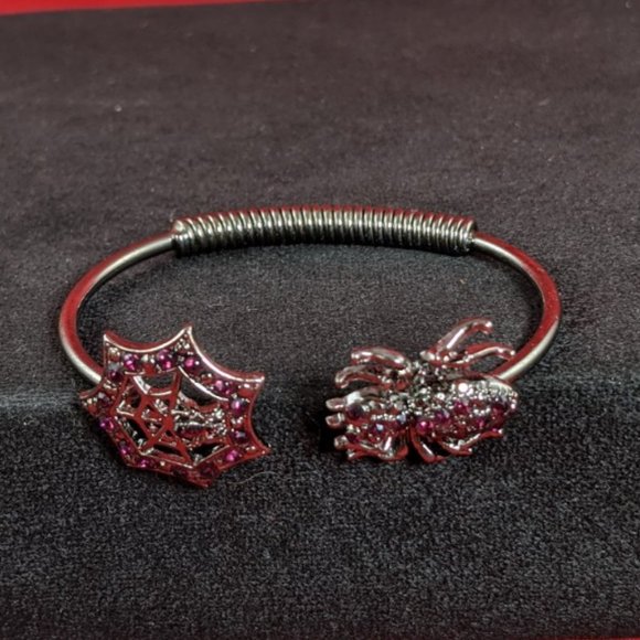 Rhinestone Spider Web Flex Bracelet in GM & Purple - Picture 6 of 8